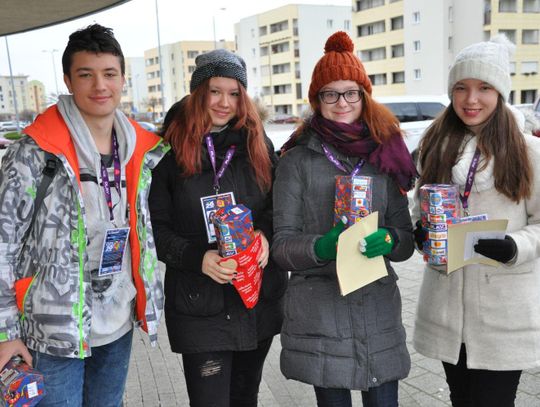 Wolontariusze już na ulicach. Ruszył 26. Finał WOŚP w Kaliszu ZDJĘCIA