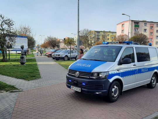 „Wszyscy będziecie gryźć piach!”. Ewakuacja biura posłanki Pawliczak