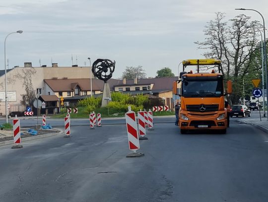 Wyleją asfalt na Częstochowskiej. Zmiana organizacji ruchu