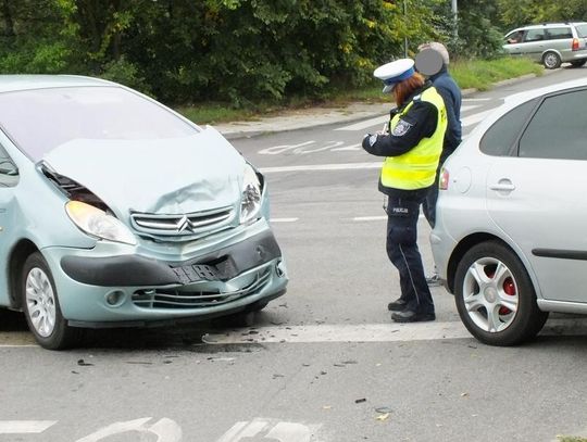 Wymusiła pierwszeństwo na ul. Spółdzielczej ZDJĘCIA