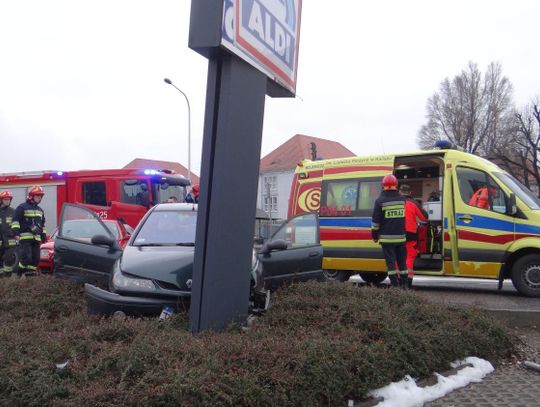 Wypadek na al. Wojska Polskiego w Kaliszu ZDJĘCIA