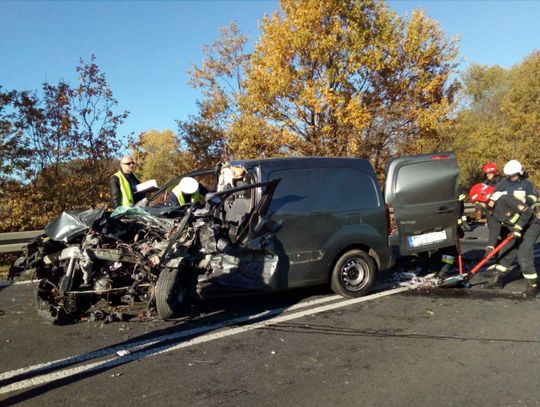 Wypadek na krajowej „11”. Nie żyje kobieta ZDJĘCIA