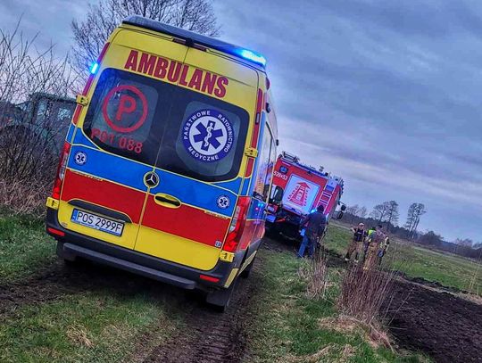 Wypadek na torach. Pociąg potrącił młodego mężczyznę