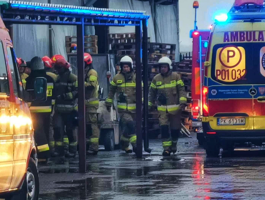 Wypadek przy pracy. Maszyna wciągnęła rękę młodemu mężczyźnie