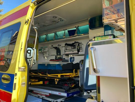 Wypadek przy pracy. Maszyna wciągnęła rękę pracownika Wypadek przy pracy. Maszyna wciągnęła rękę pracownika