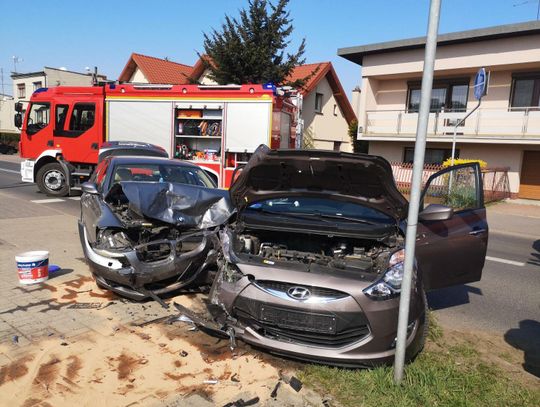 Wypadek w Krotoszynie. Jedna osoba poszkodowana ZDJĘCIA