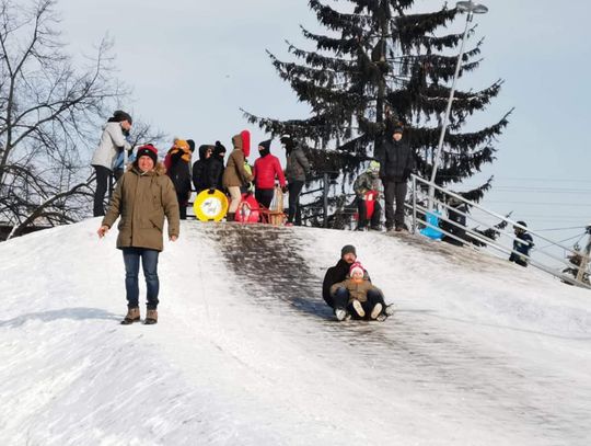 Wyremontowany tor saneczkowy na Majkowie idealny na zimowe zabawy ZDJĘCIA