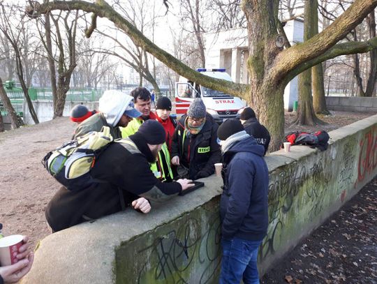 Wznowiono poszukiwania Michała.  Użyto psów tropiących ZDJĘCIA