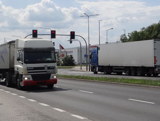 Zakaz dla TIR-ów na alei Wojska Polskiego?