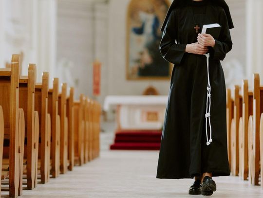 Zakonnica szarpała dzieci i straszyła je szatanem. Sąd podjął zaskakującą decyzję