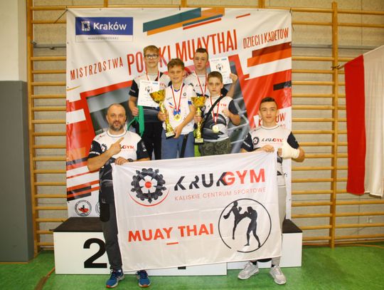 Zawodnicy Kruk Gym i KKS-u z medalami Mistrzostw Polski Muaythai (ZDJĘCIA)