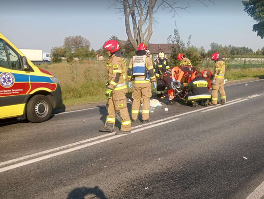 Zderzenie dwóch pojazdów. Ranny motocyklista