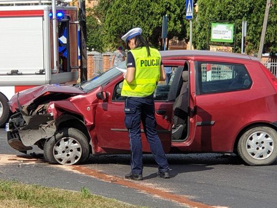 Zderzenie fiata z motocyklem ZDJĘCIA