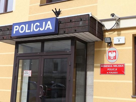 Znalazł portfel z gotówką i oddał go policji