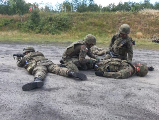 Żołnierze WOT ćwiczą na poligonie pod Pleszewem ZDJĘCIA