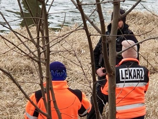 Zwłoki w rzece na osiedlu Piwonice