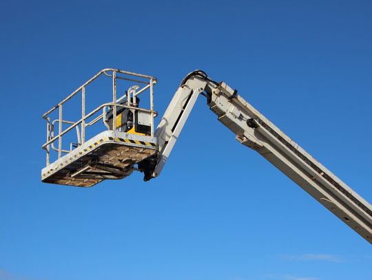 Zwyżki ? do jakich prac są wykorzystywane i jak wybrać odpowiednią? Zwyżki ? do jakich prac są wykorzystywane i jak wybrać odpowiednią?