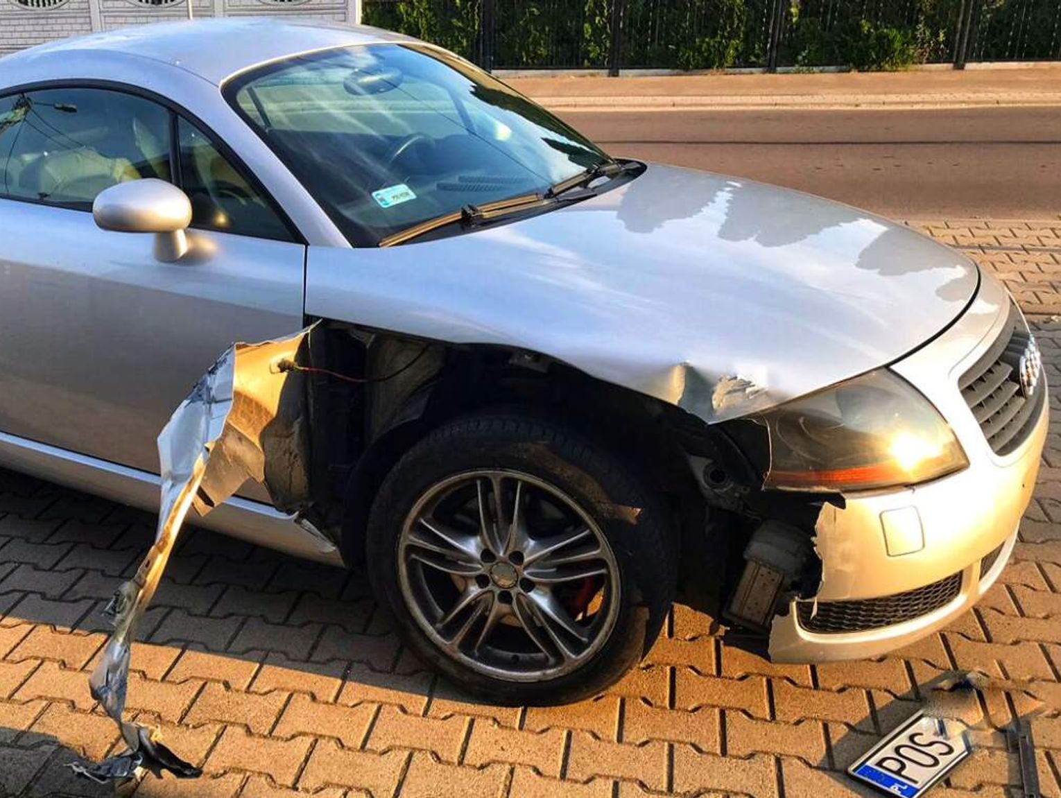 Auto Riska Razzak Rozbite auto i awantura w domu. A na koniec atak na policjanta