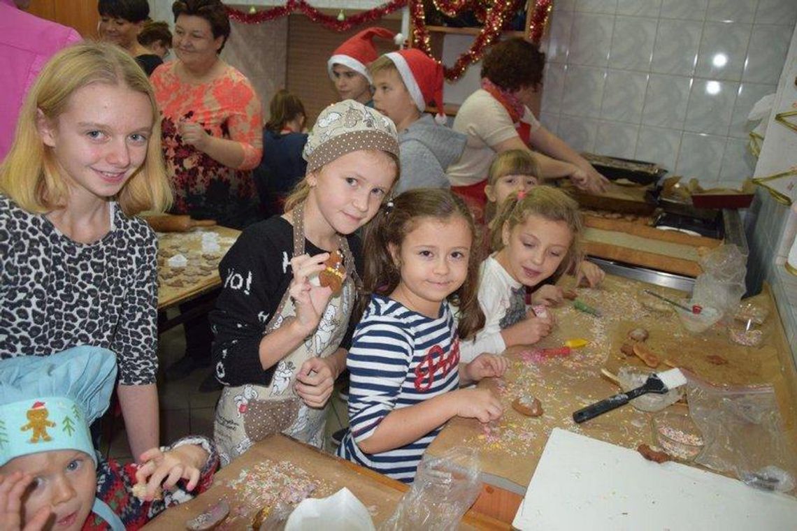 1000 pierników upiekli w Karskach