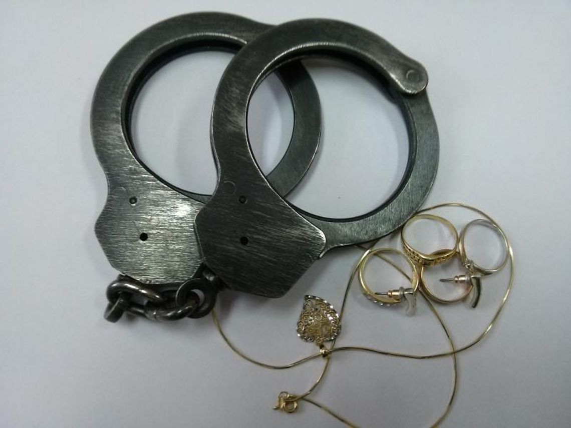 15-latek okradał babcię i rodziców. Donieśli na niego policji