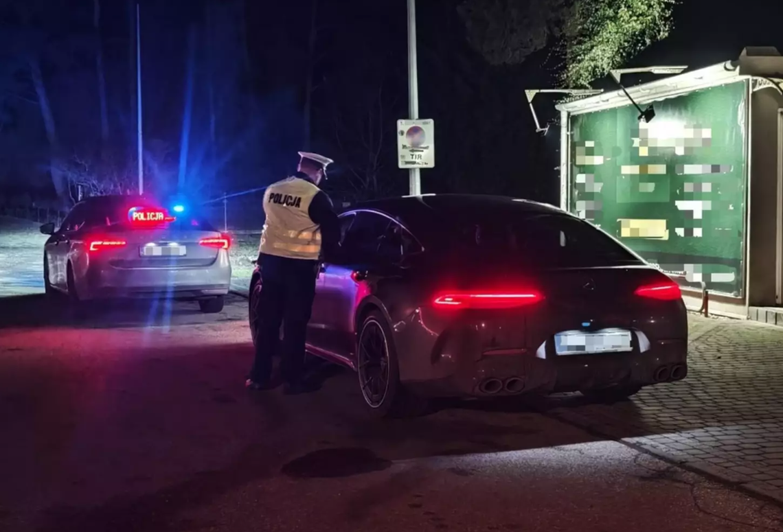 162 km/h! Tak młody KALISZANIN pędził Mercedesem