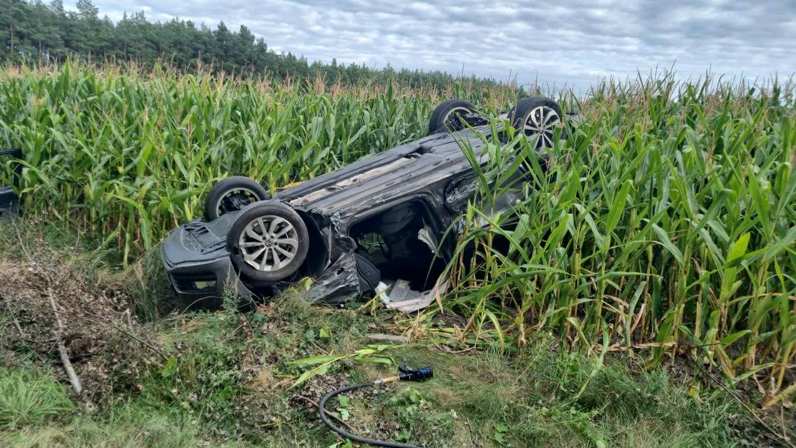 20-latka zjechała na przeciwległy pas. Kierowcy ranni