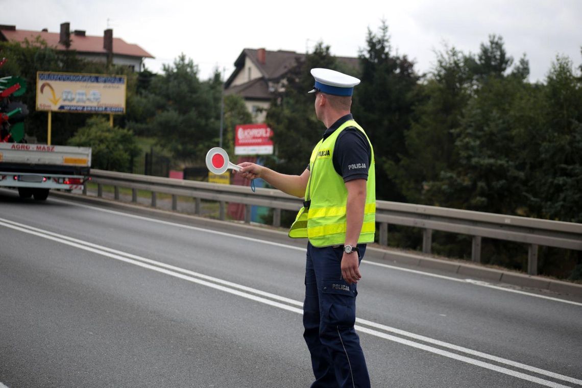 22-latek złamał sądowy zakaz i wsiadł za kierownicę. Grozi mu do 5 lat pozbawienia wolności