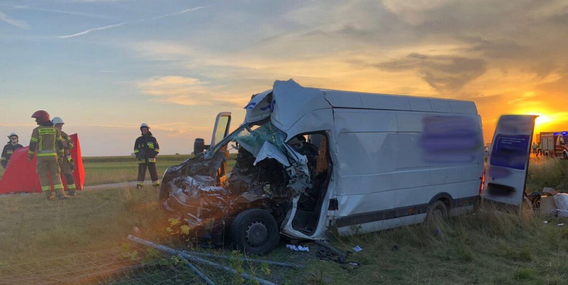 28-latek wjechał w poprzedzający pojazd. Młody mężczyzna zginął na miejscu