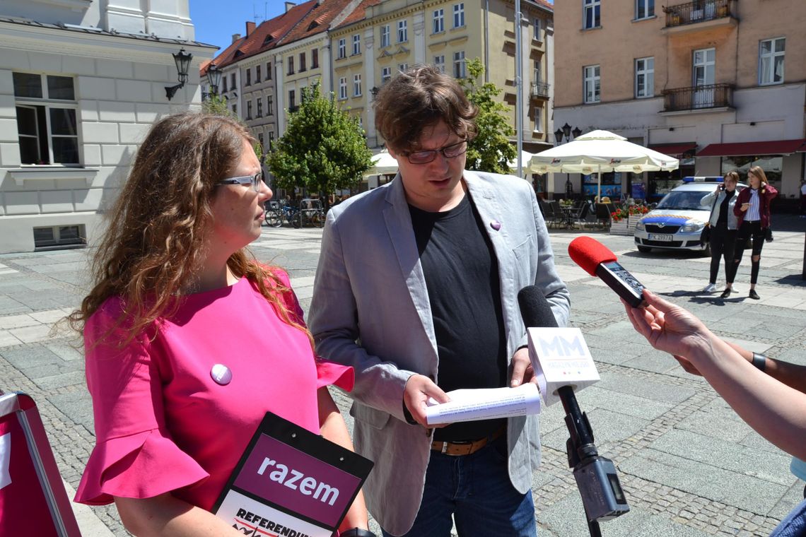 35-godzinny tydzień pracy? Partia Razem zbiera podpisy