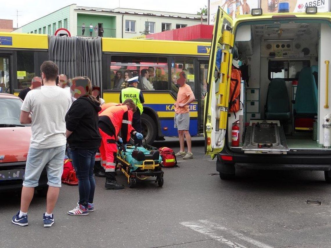 35-latek  potrącony na skrzyżowaniu ZDJĘCIA