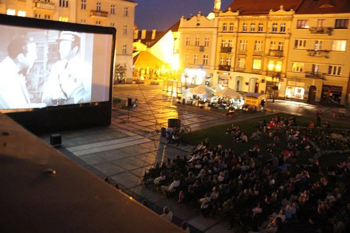 9 kinowych sobót. Ruszyły przygotowania do kina letniego