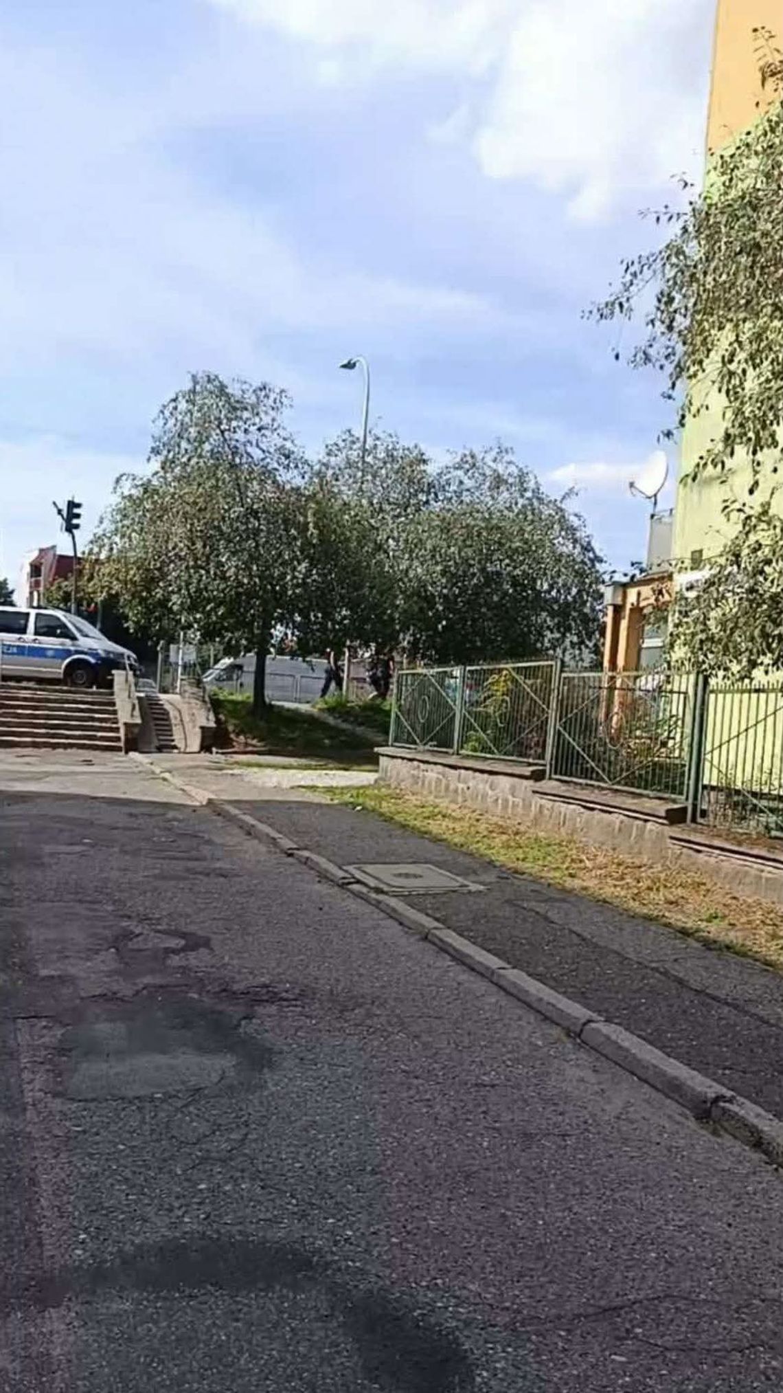 Takie rzeczy tylko na Podgórzu? Policjanci zostali okradzeni podczas służby