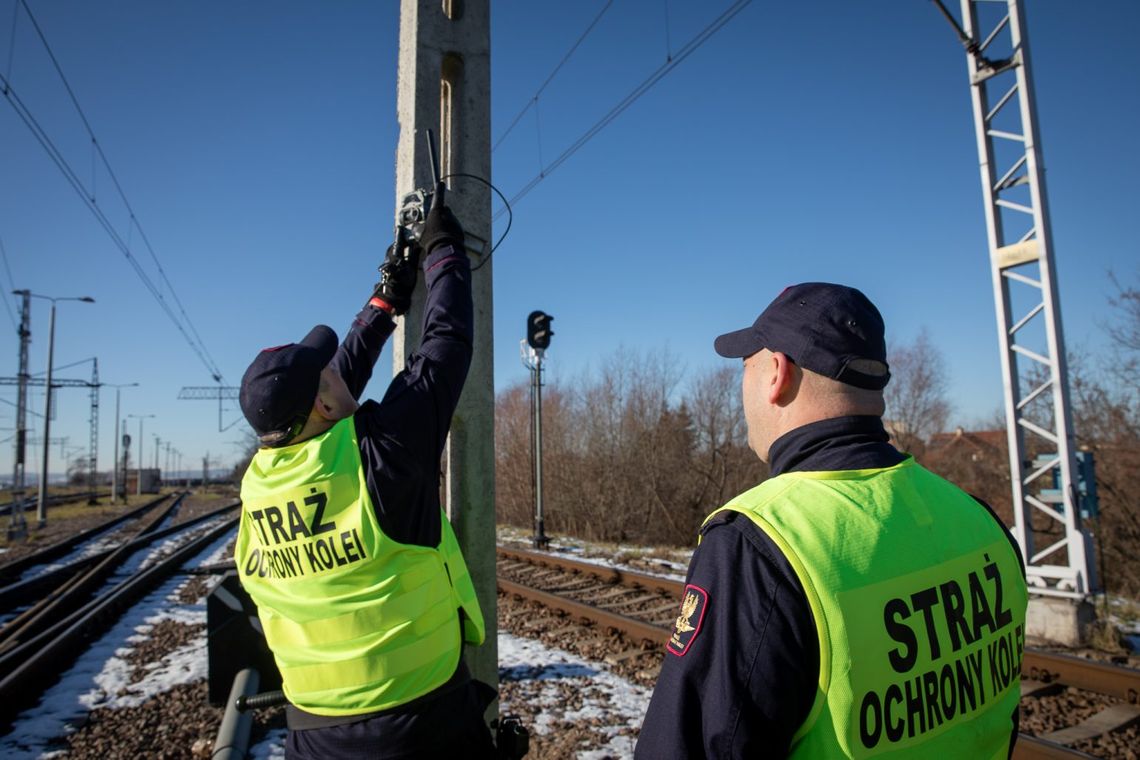 ALARM na moście kolejowym. Sprawcą 15- latek ALARM na moście kolejowym. Sprawcą 15- latek