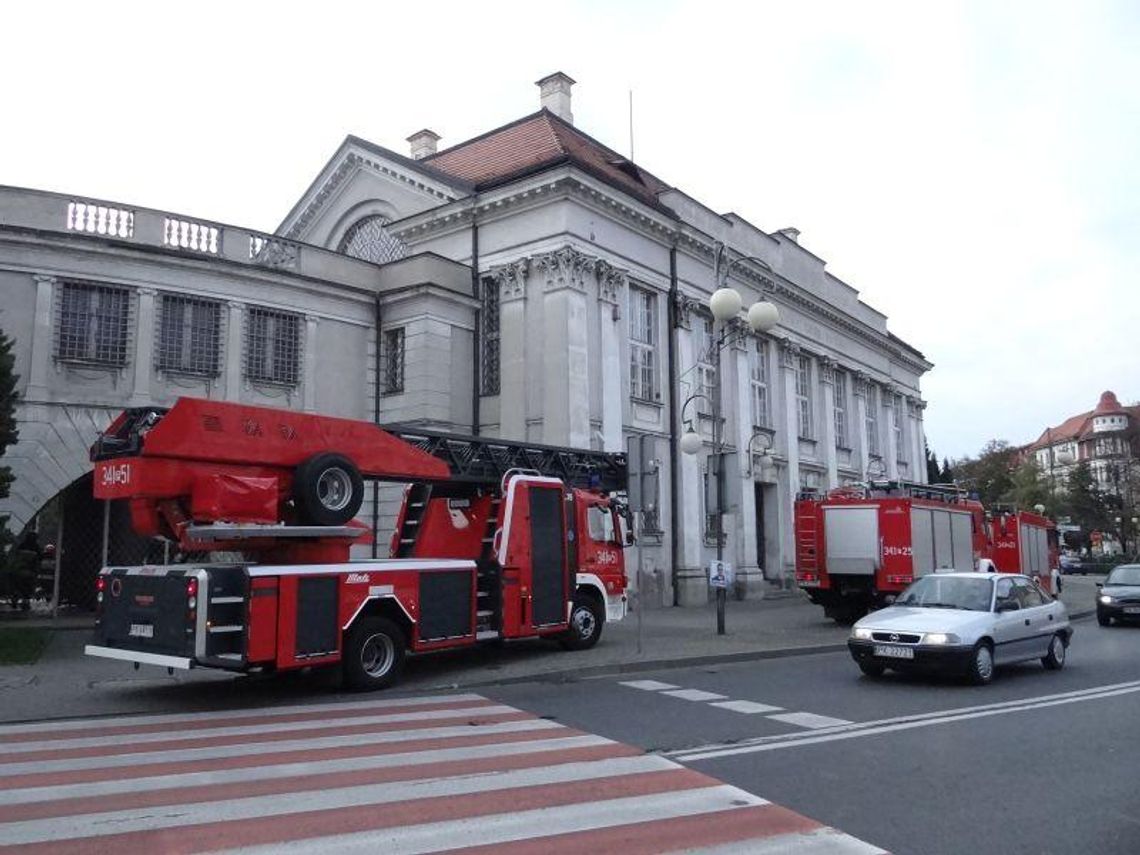 Alarm w banku. Co się stało? ZDJĘCIA