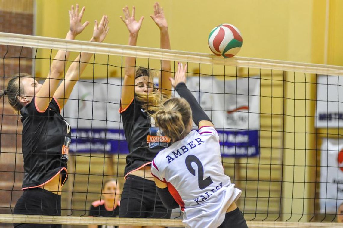 „Amberki” postawiły się faworytowi FOTO