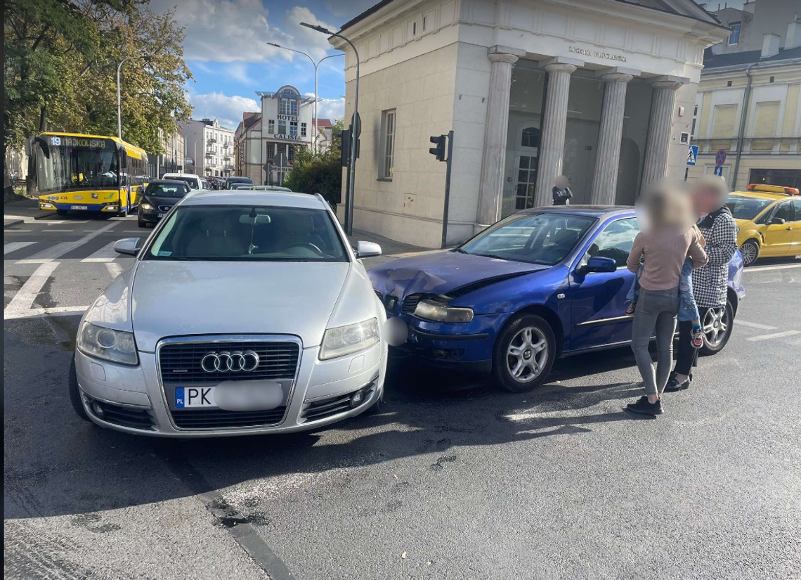 Audi vs. Seat. Stłuczka obok Rogatki Wrocławskiej