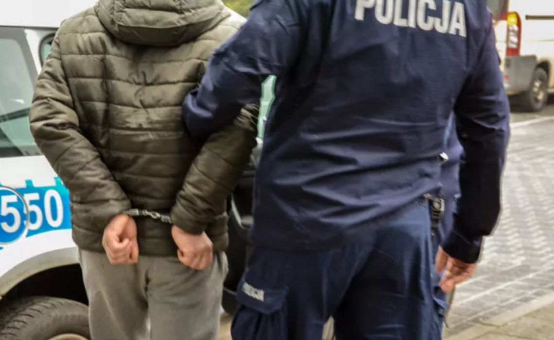Awantura przed sklepem. Kaliszanin zatrzymany po burzliwym incydencie