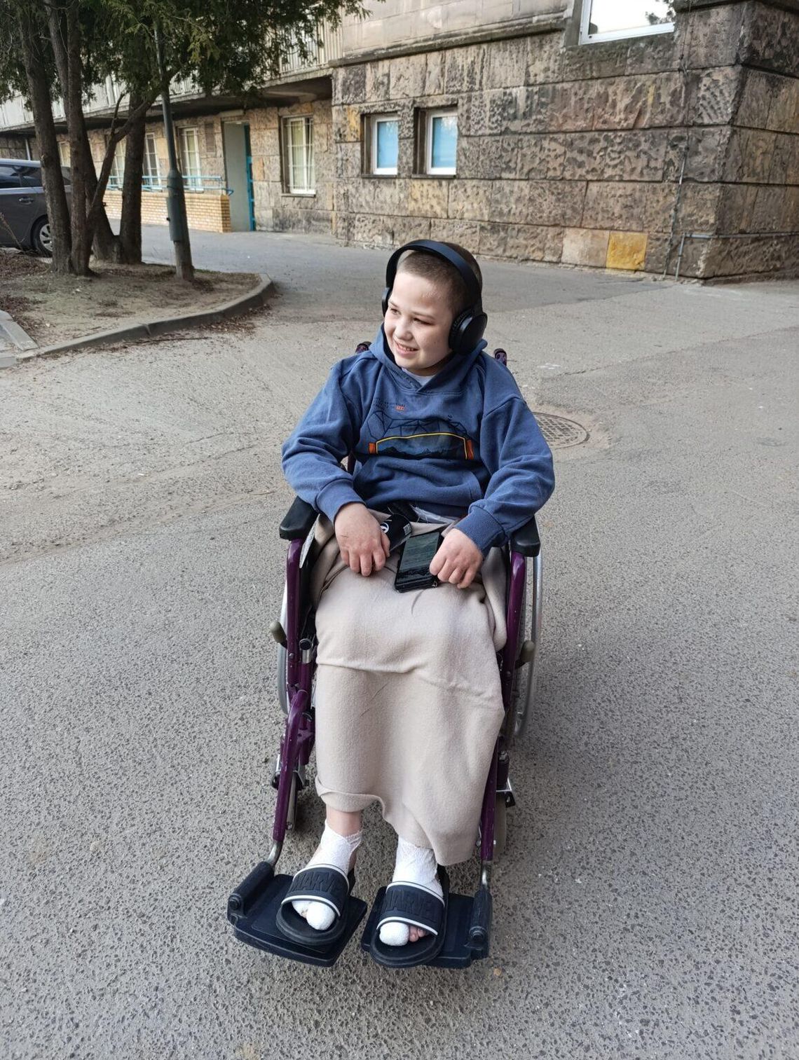 Bez auta nie dotrą na leczenie. 14-letni Szymon potrzebuje naszej pomocy ZBIÓRKA