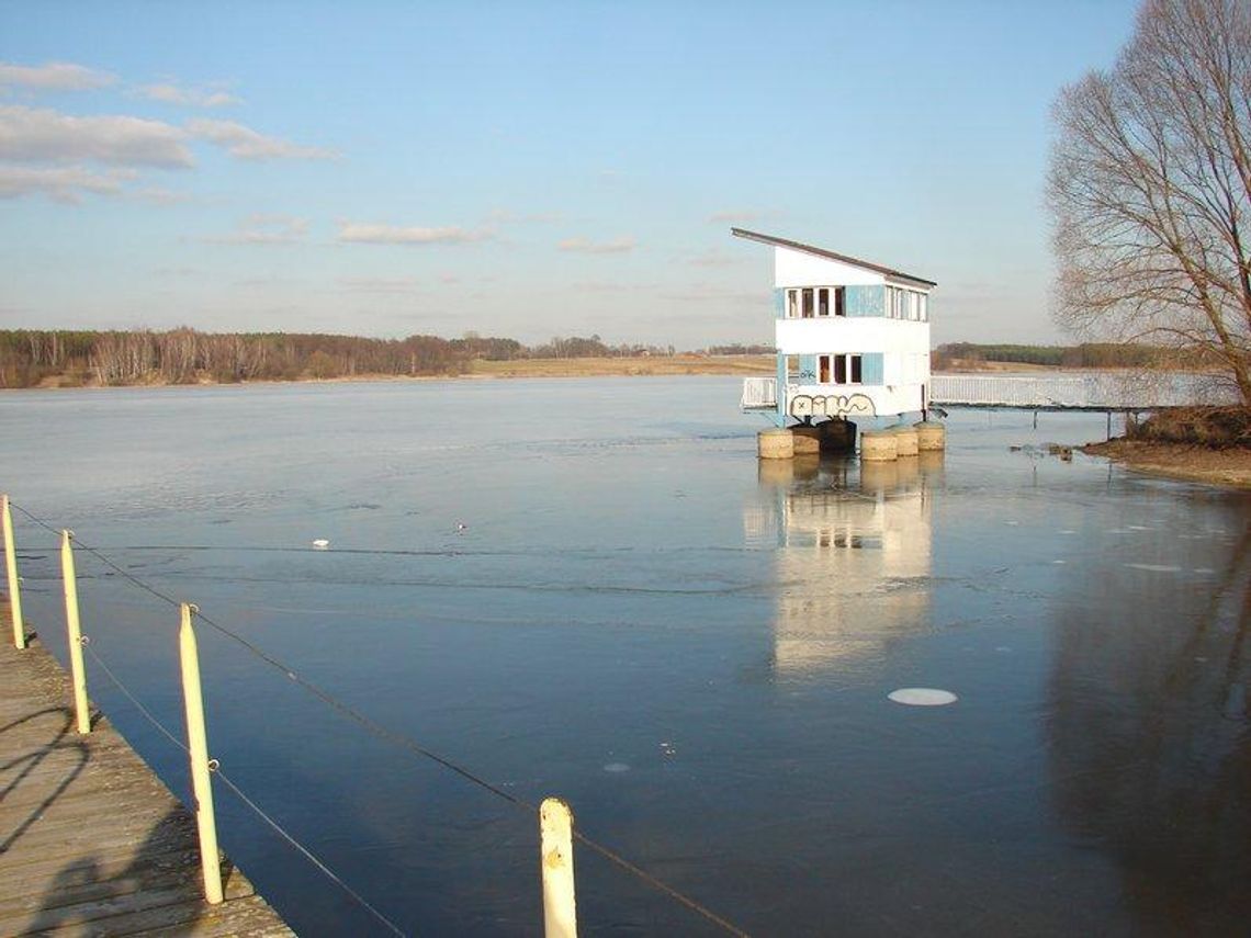 Boisko, wiaty i nasadzenia - modernizacja Szałego