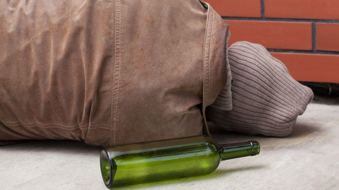 Brak izb wytrzeźwień paraliżuje SOR-y. Są przeciążone przez pijanych pacjentów Brak izb wytrzeźwień paraliżuje SOR-y. Są przeciążone przez pijanych pacjentów