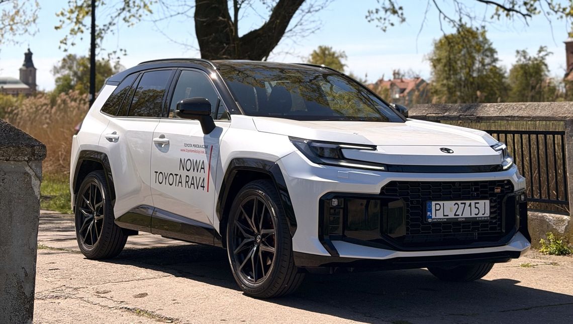 Całkowicie nowa Toyota RAV4 - poznaj jej możliwości podczas Dni Otwartych 11-16 maja Całkowicie nowa Toyota RAV4 - poznaj jej możliwości podczas Dni Otwartych 11-16 maja