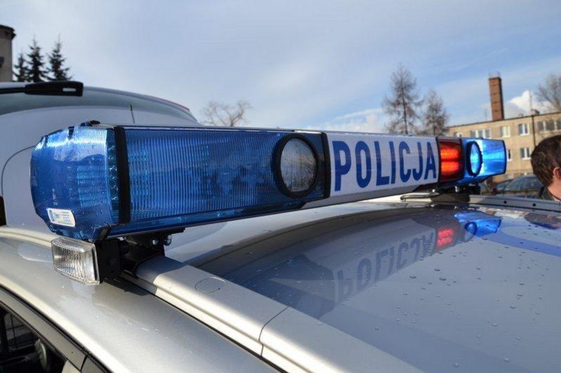 Chciała skoczyć z mostu. Uratował ją patrol policji