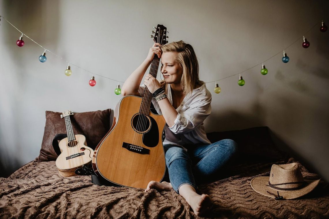 Ciśnienie na muzykę ˗  Paula Pływaczyk solo