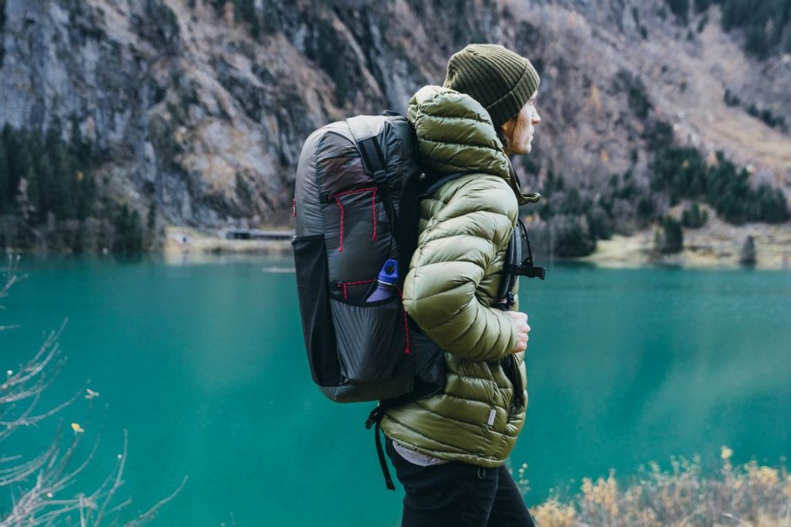 Co spakować w plecak na górski trekking? Lista sprzętu, który nie zawiedzie