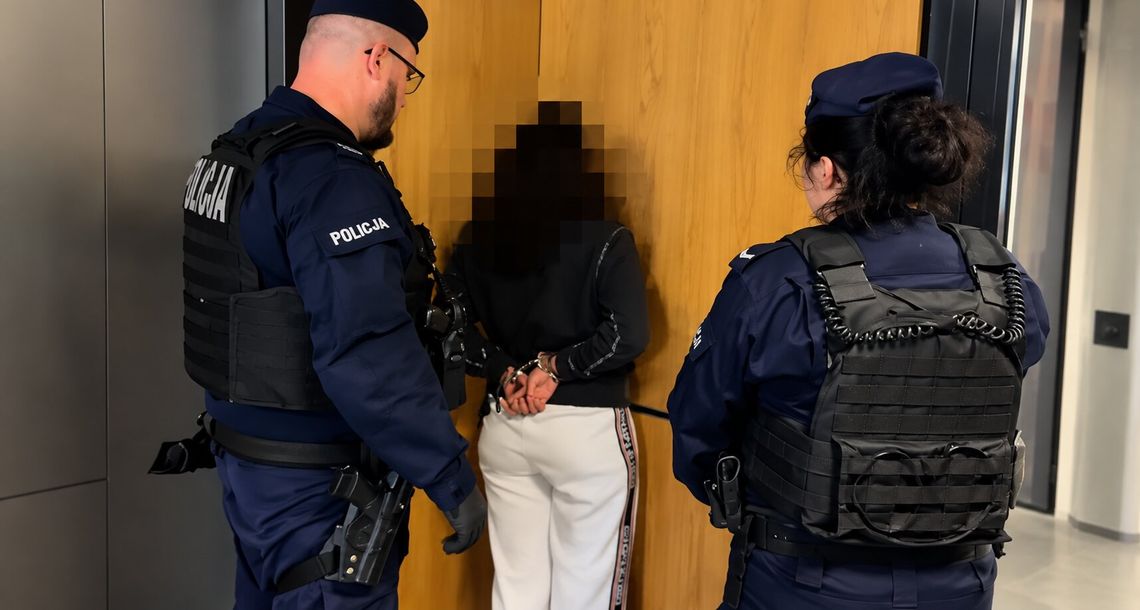 Czwarty atak w cztery dni. Policja zostaje w szkołach bezterminowo Czwarty atak w cztery dni. Policja zostaje w szkołach bezterminowo