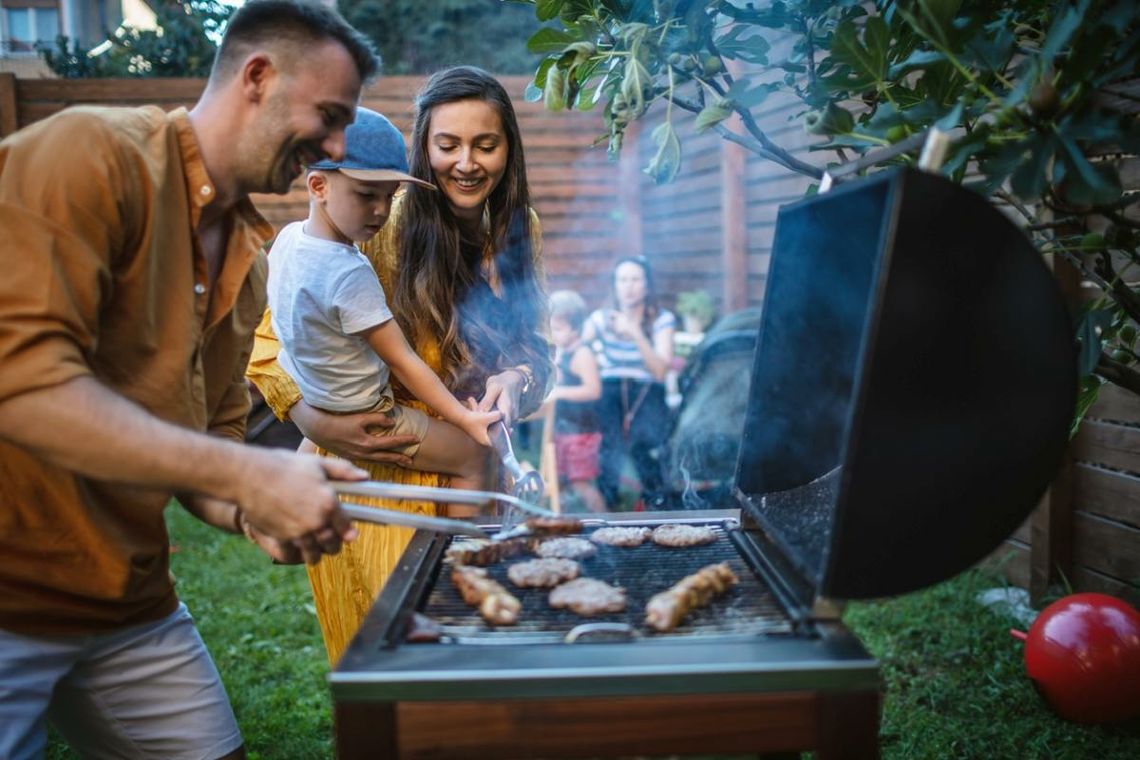 Długi weekend. Handel, pogoda, utrudnienia na drogach