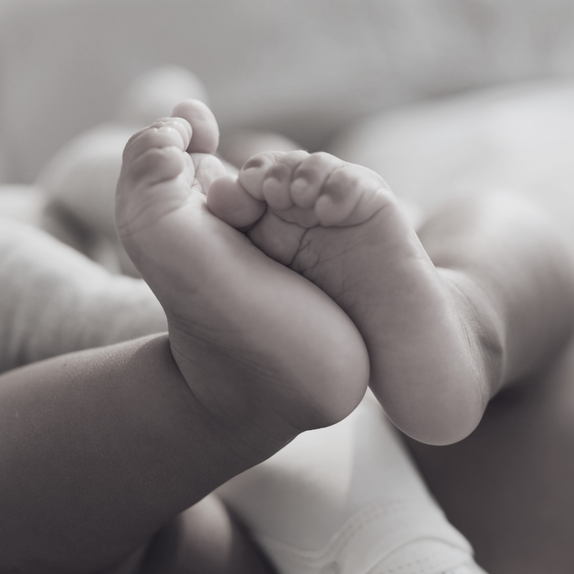 Dramat w mieszkaniu. Zmarło 3-miesięczne niemowlę