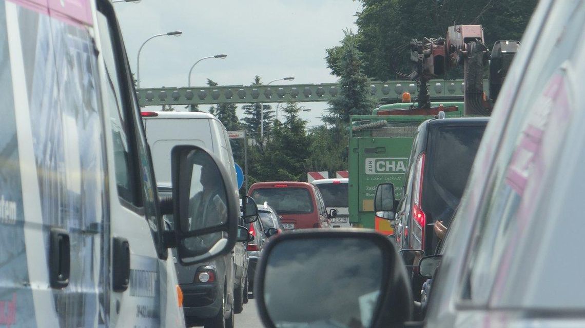 Drogowy paraliż części miasta. Omijajcie te miejsca ZDJĘCIA