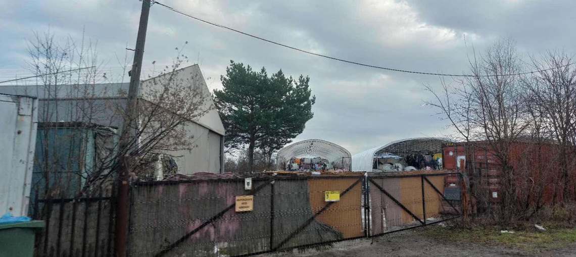 Duża akcja służb pod Kaliszem. W tym miejscu odkryto zwierzęta w dramatycznych warunkach