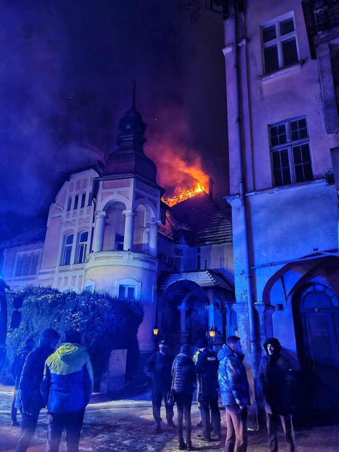 Duży pożar hotelu. Straż ewakuowała gości i pracowników